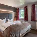 Hotel Seehotel St Hubertus 3*
