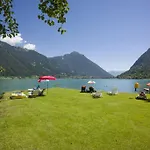 Seehotel St Hubertus 3* Pertisau