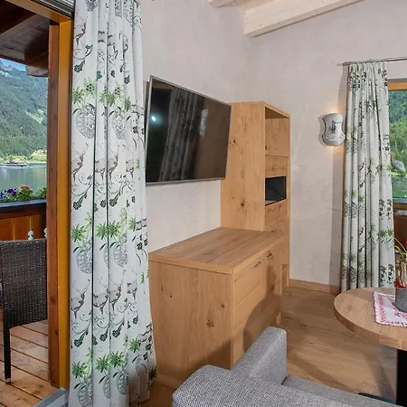 Seehotel St Hubertus 3* Pertisau