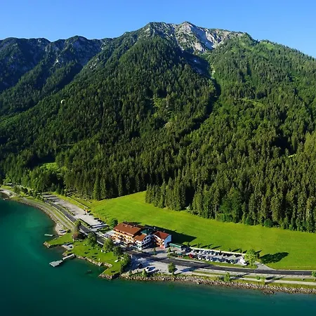 Seehotel St Hubertus 3* Pertisau