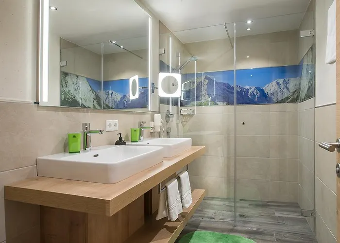 Seehotel St Hubertus 佩尔蒂绍