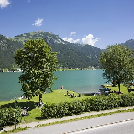 Hotel Seehotel St Hubertus Pertisau