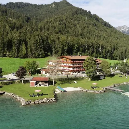 Hotel Seehotel St Hubertus Pertisau